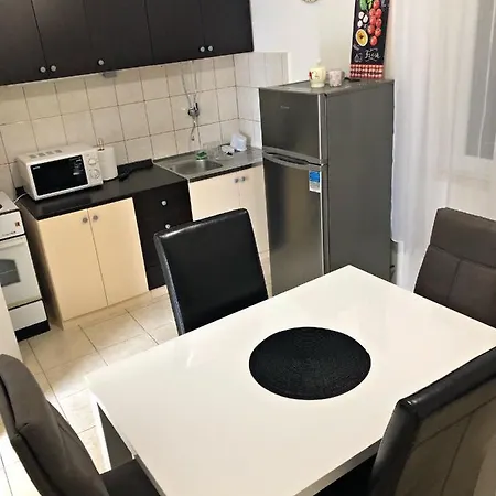 Apartment Old *